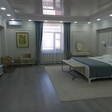Grand Holiday Hall Pavlodar Buitenkant foto